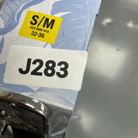 NEW Tommy Bahama Men's S/M Reversible Belt Leather & Stretch Black/Gray - Picture 6 of 6